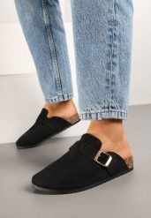 Czarne Klapki Ozdobione Klamrą na Pasku Zelevelis. Czarne klapki damskie Renee, bez wzorów, z jeansu, eleganckie, bez obcasa, na obcasie. Za 59.99 zł.