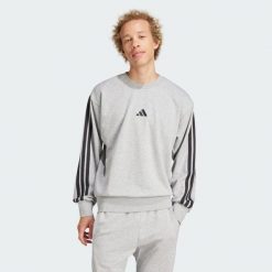 Bluza Essentials 3-Stripes French Terry. Czarne bluzy męskie Adidas, m, bez wzorów, z materiału, bez kaptura. Za 229.00 zł.