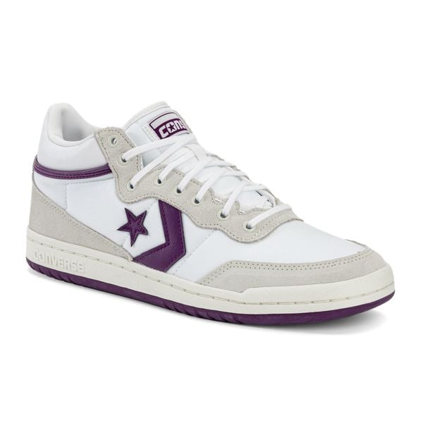 Buty Converse Cons Fastbreak Pro Suede Nylon. Białe trampki i tenisówki damskie Converse, bez wzorów, z nylonu, bez zapięcia. Za 359.99 zł.