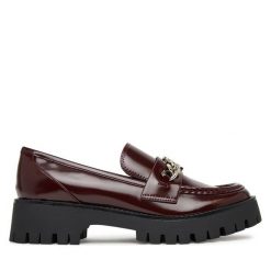 Loafersy Guess. Czerwone mokasyny damskie Guess. Za 679.99 zł.