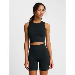 Biustonosz dla kobiet Hummel Top. Czarne obuwie sportowe damskie Hummel, bez wzorów, na fitness i siłownię. Za 177.00 zł.