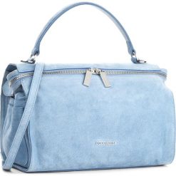 Torebka COCCINELLE - BA1 Atsuko Suede E1 BA1 18 01 01 Azur 021. Niebieskie torebki do ręki damskie Coccinelle, w ażurowe wzory, ze skóry. W wyprzedaży za 849.00 zł.