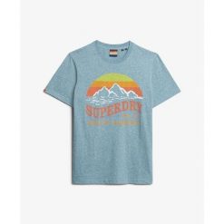 Klasyczny luźny T-shirt Superdry Great. Niebieskie t-shirty męskie Superdry., s, bez wzorów, z materiału, klasyczne, bez kołnierzyka. Za 141.50 zł.