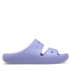 Klapki Crocs. Fioletowe klapki damskie Crocs, bez wzorów, bez obcasa. Za 109.99 zł.