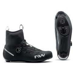 Buty rowerowe szosowe męskie NORTHWAVE EXTREME R GTX czarne Gore-Tex. Czarne buty sportowe męskie Northwave, z gore-texu, bez zapięcia, rowerowe, gore-tex. W wyprzedaży za 1,165.75 zł.