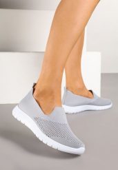 Szare Wsuwane Tenisówki z Ozdobną Perforacją Siltia. Szare trampki i tenisówki damskie Renee, bez wzorów, z jeansu, eleganckie, bez zapięcia. Za 49.99 zł.
