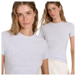 T-shirt slim gładki damski 4F 4FWMM00TTSHF2255. Czerwone t-shirty damskie 4f, xs, bez wzorów, z bawełny, klasyczne, bez kołnierzyka. Za 38.99 zł.