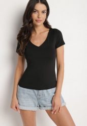 Czarny T-shirt z Wiskozą o Dopasowanym Kroju z Dekoltem w Serek Folarisse. Czarne bluzki damskie Born2be, l, bez wzorów, z jeansu, bez kołnierzyka. Za 74.99 zł.