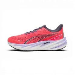 Buty do biegania damskie Puma Velocity Nitro 5. Czerwone obuwie sportowe damskie Puma, bez wzorów, z materiału, do biegania. Za 732.00 zł.