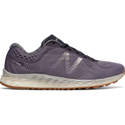 New Balance WARISLS1. Obuwie sportowe damskie marki New Balance. W wyprzedaży za 199.99 zł.