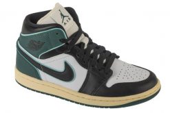 Buty sportowe Sneakersy damskie, Air 1 Mid SE. Białe obuwie sportowe damskie Jordan, bez wzorów, z materiału, trekkingowe. Za 449.99 zł.