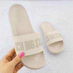 Klapki plażowe basenowe beżowe Big Star SS274710. Brązowe klapki damskie Big Star, bez wzorów, z materiału, retro, bez obcasa. Za 79.99 zł.