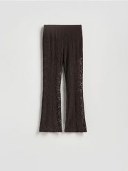 Spodnie plażowe - ciemnobrązowy. Brązowe spodnie materiałowe damskie Reserved, l, bez wzorów, z tkaniny. Za 139.99 zł.