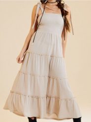 Sukienka maxi z efektem stopniowania - kremowy. Białe sukienki damskie Sinsay, l, bez wzorów, boho, bez kołnierzyka, bez ramiączek, maxi. W wyprzedaży za 39.99 zł.