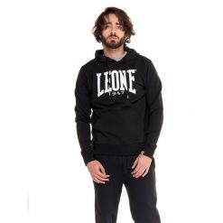 Bluza Leone 1947 Apparel Big Logo z lekkiej bawełny. Czarne bluzy męskie LEONE 1947 APPAREL, bez wzorów, z bawełny, bez kaptura, na fitness i siłownię. W wyprzedaży za 164.19 zł.