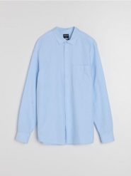 Bawełniana koszula z długim rękawem i kieszenią piersiową - błękitny. Niebieskie koszule męskie Sinsay, l, bez wzorów, z bawełny, bez kołnierzyka, bez ramiączek. Za 59.99 zł.