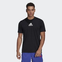 Koszulka męska adidas Primeblue Designed to Move. Białe buty sportowe męskie Adidas, bez zapięcia, na fitness i siłownię. Za 96.00 zł.