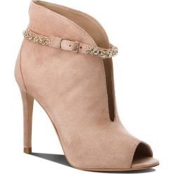 Szpilki GUESS - FLFIY4 SUE09 DBEIG. Szpilki damskie marki Guess. W wyprzedaży za 469.00 zł.