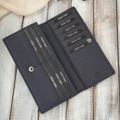 Paolo Peruzzi Granatowy portfel damski skórzany duży z ochroną RFID AL-01-NV. Brązowe portfele damskie Paolo Peruzzi, bez wzorów. Za 123.18 zł.