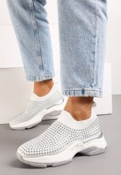 Białe Buty Sportowe w Cyrkonie na Grubej Podeszwie Coneta. Białe obuwie sportowe damskie Born2be, z aplikacjami. Za 39.99 zł.