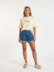 Bawełniana koszulka z nadrukiem Minnie Mouse - kremowy. Białe t-shirty damskie Sinsay, l, bez wzorów, z bawełny, bez kołnierzyka. Za 39.99 zł.