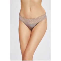 Calvin Klein Underwear - Stringi. Stringi damskie marki Calvin Klein Underwear. W wyprzedaży za 69.90 zł.
