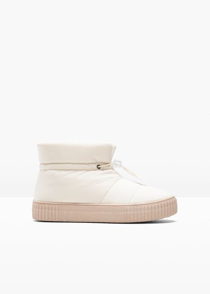 Kozaki. Czarne kozaki damskie bonprix, bez obcasa. Za 129.99 zł.