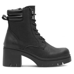 Trzewiki Clara Barson. Czarne botki damskie Clara Barson, bez obcasa, na słupku, bez zapięcia. Za 159.99 zł.