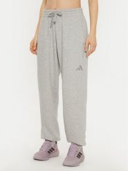 Adidas Spodnie dresowe ALL SZN Fleece IY6772 Szary Loose Fit. Szare spodnie dresowe damskie Adidas, m, bez wzorów, z dresówki. Za 189.99 zł.