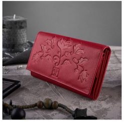 Paolo Peruzzi Portfel damski skórzany T-45-RD i brelok do kluczy T-88-BL/RD zestaw prezentowy czerwony ZUP-107-RD. Czerwone portfele damskie Paolo Peruzzi, bez wzorów. Za 139.41 zł.