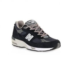 Buty do chodzenia damskie New Balance 991. Niebieskie obuwie sportowe damskie New Balance, bez wzorów, z gumy, trekkingowe. Za 1,176.00 zł.