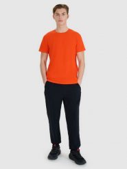4F Spodnie casual męskie - czarne 3XL. Czarne spodnie sportowe męskie 4f, l, bez wzorów, z dresówki. W wyprzedaży za 99.99 zł.