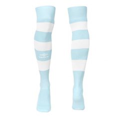 Skarpety do rugby Umbro. Białe skarpety męskie Umbro, bez wzorów, z elastanu. Za 103.00 zł.