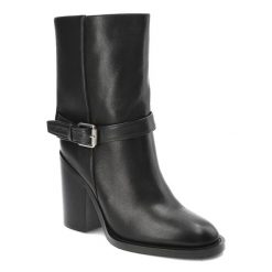 Czarne Botki Carinii Eleganckie Obuwie Damskie Na Słupku. Czarne kozaki damskie Carinii, ze skóry, bez obcasa, na obcasie. Za 529.00 zł.