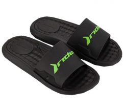 Klapki dla mężczyzn Rider STEP SLIDE. Czarne klapki męskie Rider, z materiału. Za 154.00 zł.