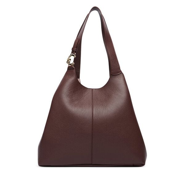 Torebka Coccinelle. Czerwone torebki do ręki damskie Coccinelle, bez wzorów, klasyczne, bez dodatków. Za 1,399.00 zł.