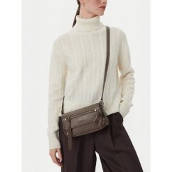 Torebka Badura. Brązowe torebki do ręki damskie Badura, bez wzorów, bez dodatków. Za 199.99 zł.