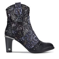 Botki Mustang. Czarne botki damskie Mustang, bez obcasa, na słupku, bez zapięcia. Za 258.99 zł.