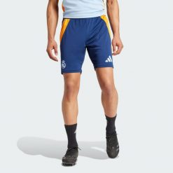Szorty Real Madrid Tiro 24 Competition Training. Brązowe krótkie spodenki sportowe męskie Adidas, s, bez wzorów, z materiału, do piłki nożnej. Za 199.00 zł.