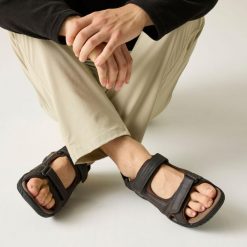 Haris Męskie lekkie sandały turystyczne. Brązowe sandały męskie Regatta, bez zapięcia. Za 250.00 zł.