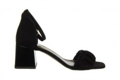 Sandały Bayla-159 4634 003-P Czarny Welur 159143, Skóra naturalna - 36. Czarne sandały damskie Bayla, bez wzorów, z materiału, bez obcasa, na słupku, bez zapięcia. W wyprzedaży za 224.10 zł.