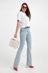 Jeansy damskie ELISABETTA FRANCHI. Jeansy damskie Elisabetta Franchi. W wyprzedaży za 1,447.20 zł.