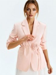 Żakiet z ozdobnym paskiem z różą 3D - różowy. Czerwone żakiety damskie Sinsay, l, bez wzorów. Za 79.99 zł.