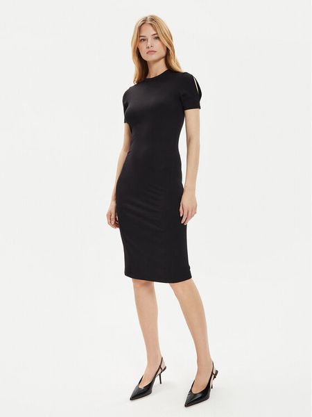 Calvin Klein Sukienka codzienna K20K207233 Czarny Slim Fit. Czarne sukienki damskie Calvin Klein, na co dzień, m, bez wzorów, bez kołnierzyka, bez ramiączek, proste. Za 319.99 zł.