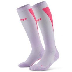 Damskie długie skarpety kompresyjne sportowe Core Ultralight CEP. Czerwone skarpety damskie CEP, bez wzorów, z elastanu. Za 229.00 zł.