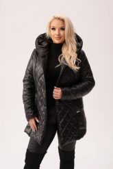Czarna zimowa kurtka Alina - wyjątkowe połączenie tkanin PLUS SIZE XXL OVERSIZE JESIEŃ ZIMA. Czarne kurtki damskie Moda Size Plus Iwanek, na jesień, plus size, bez wzorów, z poliesteru, bez kaptura. Za 399.90 zł.