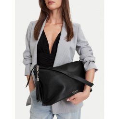 Torebka Nine West. Czarne torebki do ręki damskie Nine West, bez wzorów, klasyczne, bez dodatków. Za 229.99 zł.