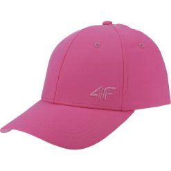 Czapka z daszkiem damska CAD204 - fuksja. Czapki i kapelusze damskie marki 4f. Za 49.99 zł.