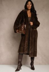 Brązowy Futrzany Płaszcz Oversize z Kieszeniami z Klapami Zellnessa. Brązowe płaszcze damskie Renee, l, bez wzorów, z futra, bez kaptura. Za 329.99 zł.