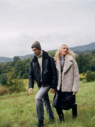 Bluza z golfem - beżowy. Brązowe bluzy męskie Reserved, l, bez wzorów, z bawełny, bez kaptura. Za 129.99 zł.